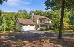 43 Old River Road, Lincoln, RI 02865