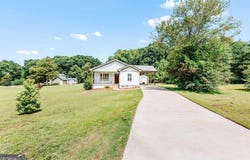 1445 N Forest Avenue, Hartwell, GA 30643
