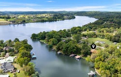 205 Channel Drive, Loudon, TN 37774