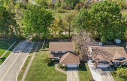 8807 Deer Valley Drive, Huber Heights, OH 45424