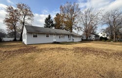 574 Hopping Road, Belford, NJ 07718