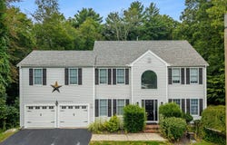 24 Penniman Cir, Stoughton, MA 02072