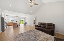 215 CYPRESS Point, Washington, IL 61571