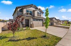 10326 W Trident Ridge Dr, Star, ID 83669