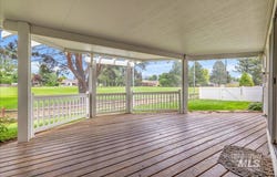 898 N Nicklaus Lane, Eagle, ID 83616