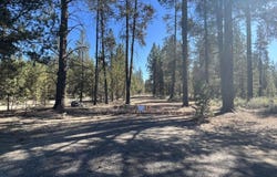 1 Gracies Road, Gilchrist, OR 97737