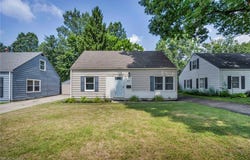 377 Morrison Avenue, Cuyahoga Falls, OH 44221