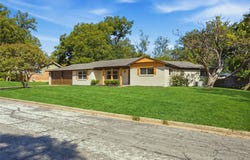 516 Caduceus Lane, Hurst, TX 76053