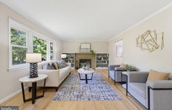 7048 CINDY LN, ANNANDALE, VA 22003