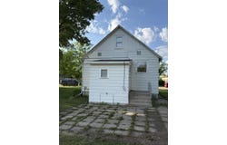 818 NE 3rd Avenue, Aberdeen, SD 57401