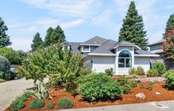 421 Greens Drive, Healdsburg, CA 95448