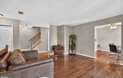 4049 CHETHAM Way, WOODBRIDGE, VA 22192