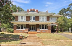703 W Rusk, Marshall, TX 75672