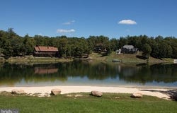 22 MEADOW Way, RIDGELEY, WV 26753