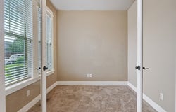 1335 S LARCH St, Canby, OR 97013