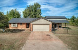 409 NE 9th Street, Blanchard, OK 73010