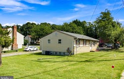 940 HAMMONDS Lane, BROOKLYN, MD 21225