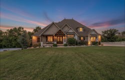 395 Sunset Drive, Saddlebrooke, MO 65630