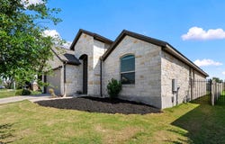 204 Lambert St, Leander, TX 78641