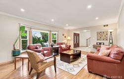 19 Ballo Place, Edison, NJ 08820