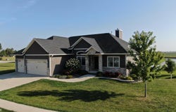 305 White Fox Drive, Clarion, IA 50525