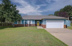 1 Lomond Terrace, Winfield, KS 67156