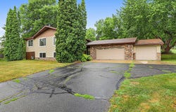 15 14th Avenue S, Cold Spring, MN 56320