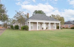 529 COUNTY DOWNS Road, Montgomery, AL 36109