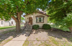 112 4th Street S, Gaylord, MN 55334
