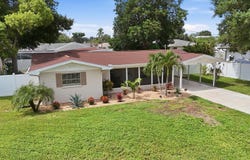 630 E SEMINOLE Drive, VENICE, FL 34293