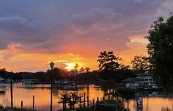 105 Rens Rd, Poquoson, VA 23662