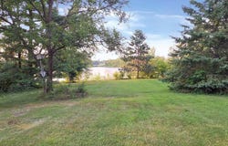 812 Maple Avenue E, Mora, MN 55051