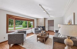 10800 Oak Knoll Terrace N, Minnetonka, MN 55305