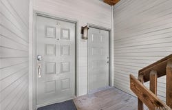 4465 W Pine Boulevard, St Louis, MO 63108