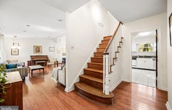 320 OLD FARM Road, WYNCOTE, PA 19095