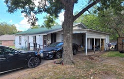 1818 E BOOTH, Paris, TX 75460