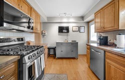 9544 Hawthorne Drive, Munster, IN 46321