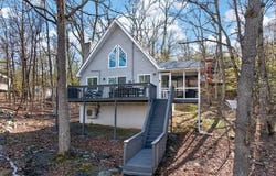 3166 Cherry Ridge Road, Bushkill, PA 18324
