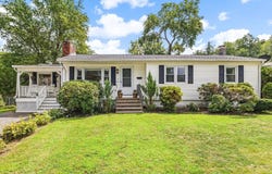 28 Lillian Ter, Dracut, MA 01826