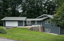 243 W Locust, BECKLEY, WV 25801