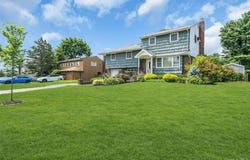 4 Crabapple Lane, Commack, NY 11725