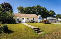 201 Stoughton St, Stoughton, MA 02072