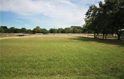 5815 Commerce Street, WALLIS, TX 77485