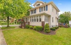 41 W MARION STREET, DOYLESTOWN, OH 44230
