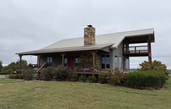1989 River Road, Smithland, KY 42081