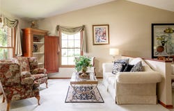 887 Manor Circle, Howard, OH 43028
