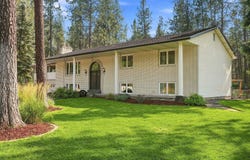 17317 N Saddle Hill Rd, Colbert, WA 99005