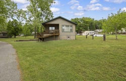 195 Edgewater Circle, Forsyth, MO 65653