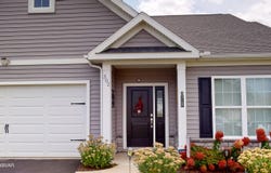 302 SANDY Circle, Milton, PA 17847