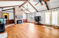 1006 Spring St, Longview, TX 75604